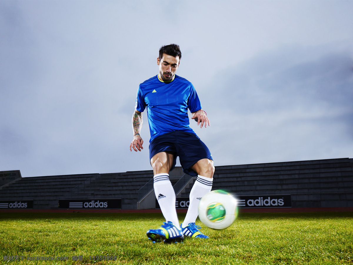 足球鞋 广告 adidas 平面 人物图库 宣传 职业人物 足球鞋广告 矢量图 日常生活