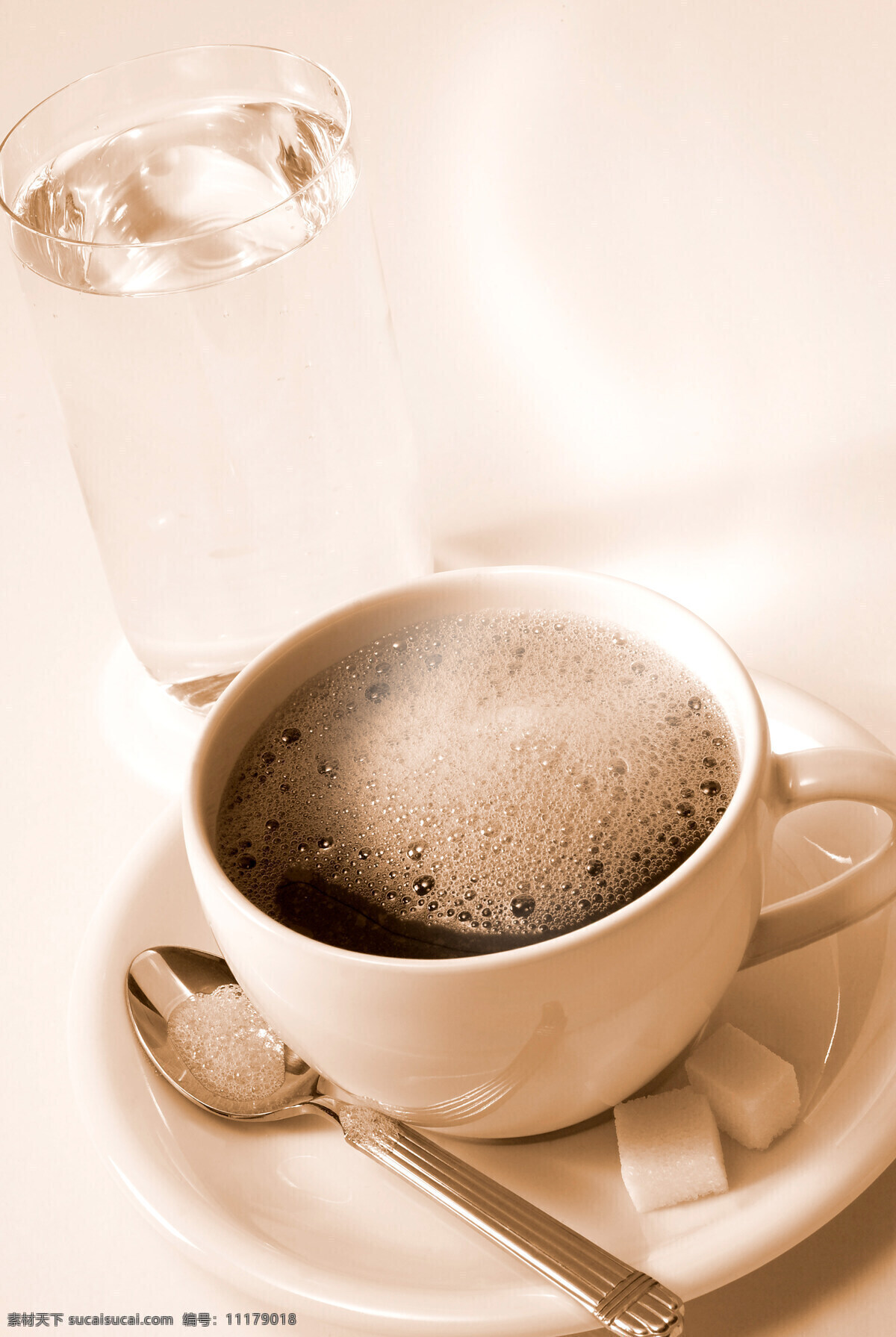 一杯 咖啡 杯水 coffee 一杯咖啡 糖块 杯子 托盘 玻璃杯 水杯 勺子 一杯水 高清图片 咖啡图片 餐饮美食
