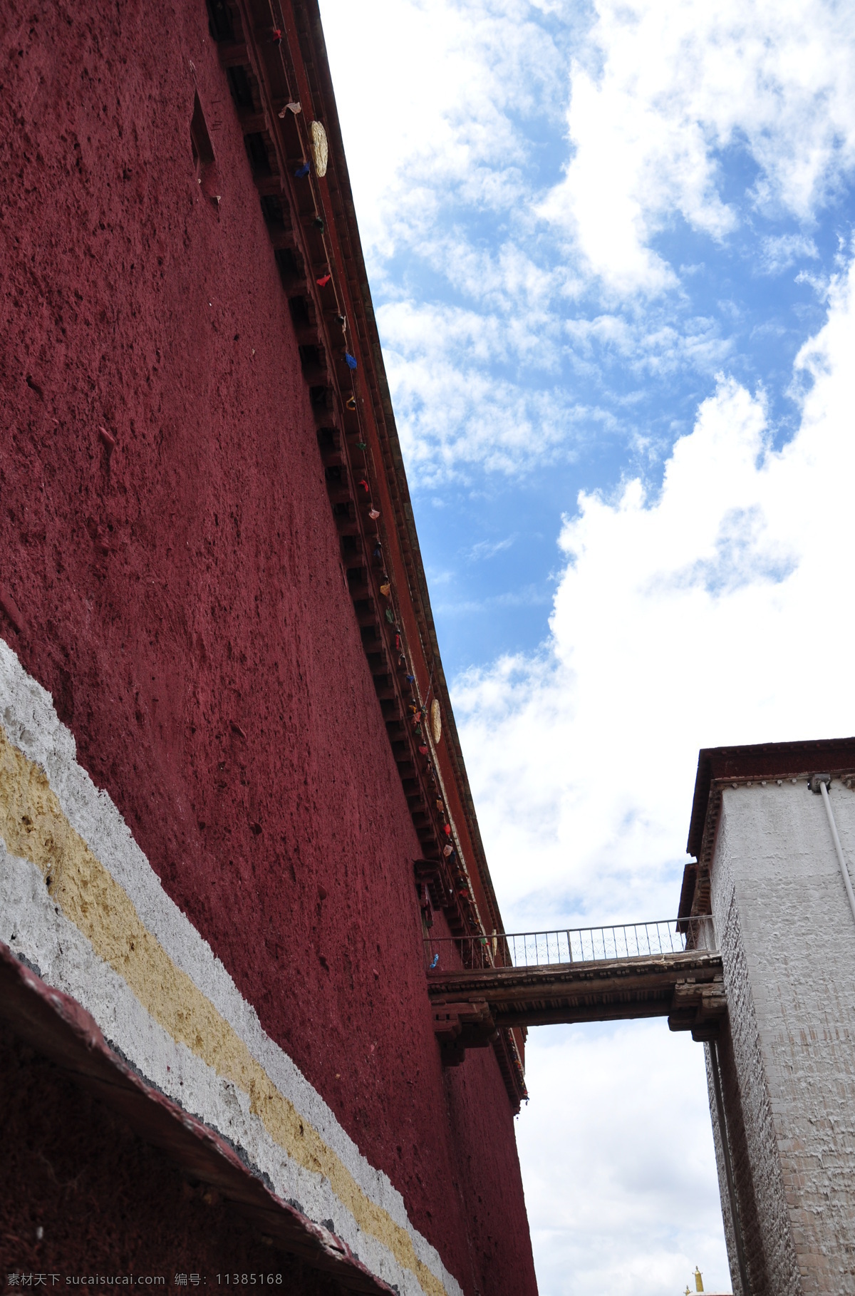 萨迦寺的一角 萨迦寺 藏传佛教 西藏 蓝天 建筑 西藏风情 人文景观 旅游摄影