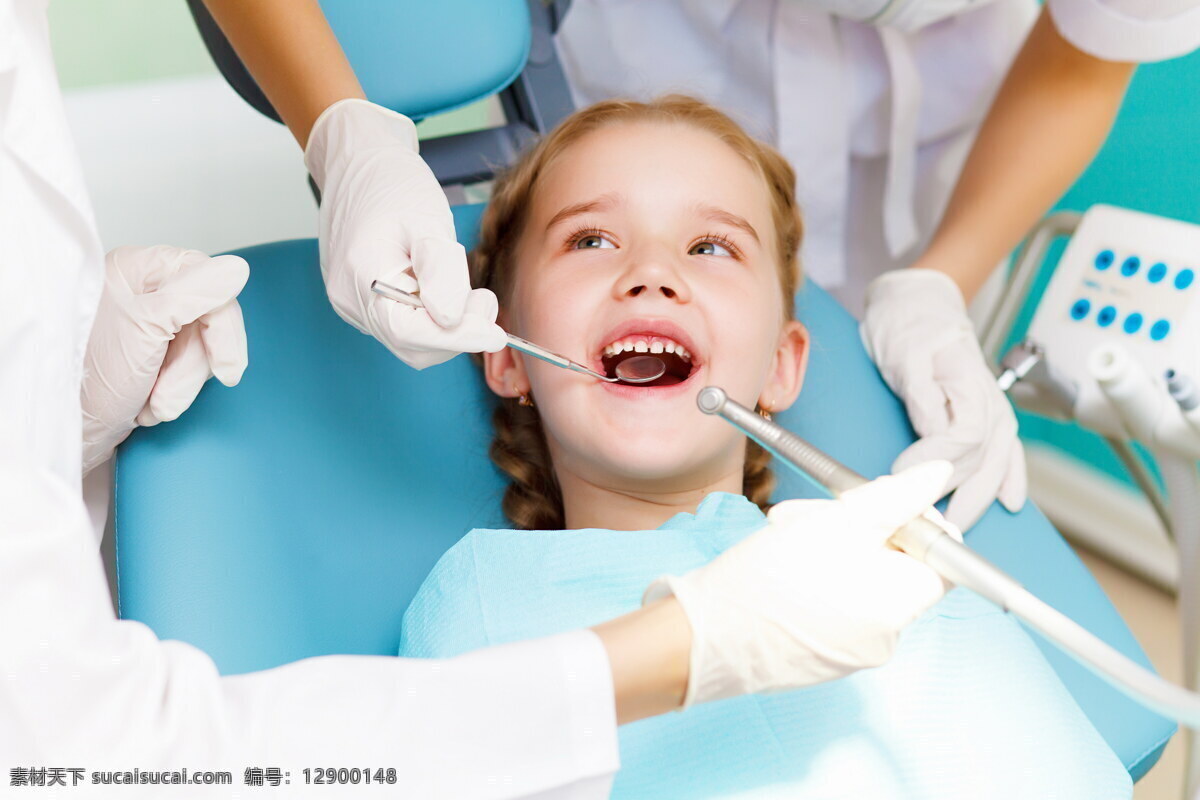 检查 牙齿 小女孩 牙齿矫正 护理牙齿 牙科 保护牙齿 健康美白牙齿 医疗护理 现代科技