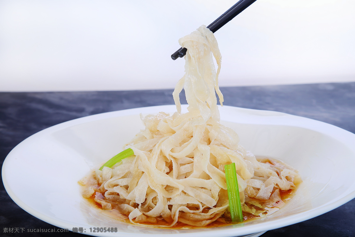 鱼肉面 海鲜面 清汤鱼面 海鲜 餐饮美食 传统美食