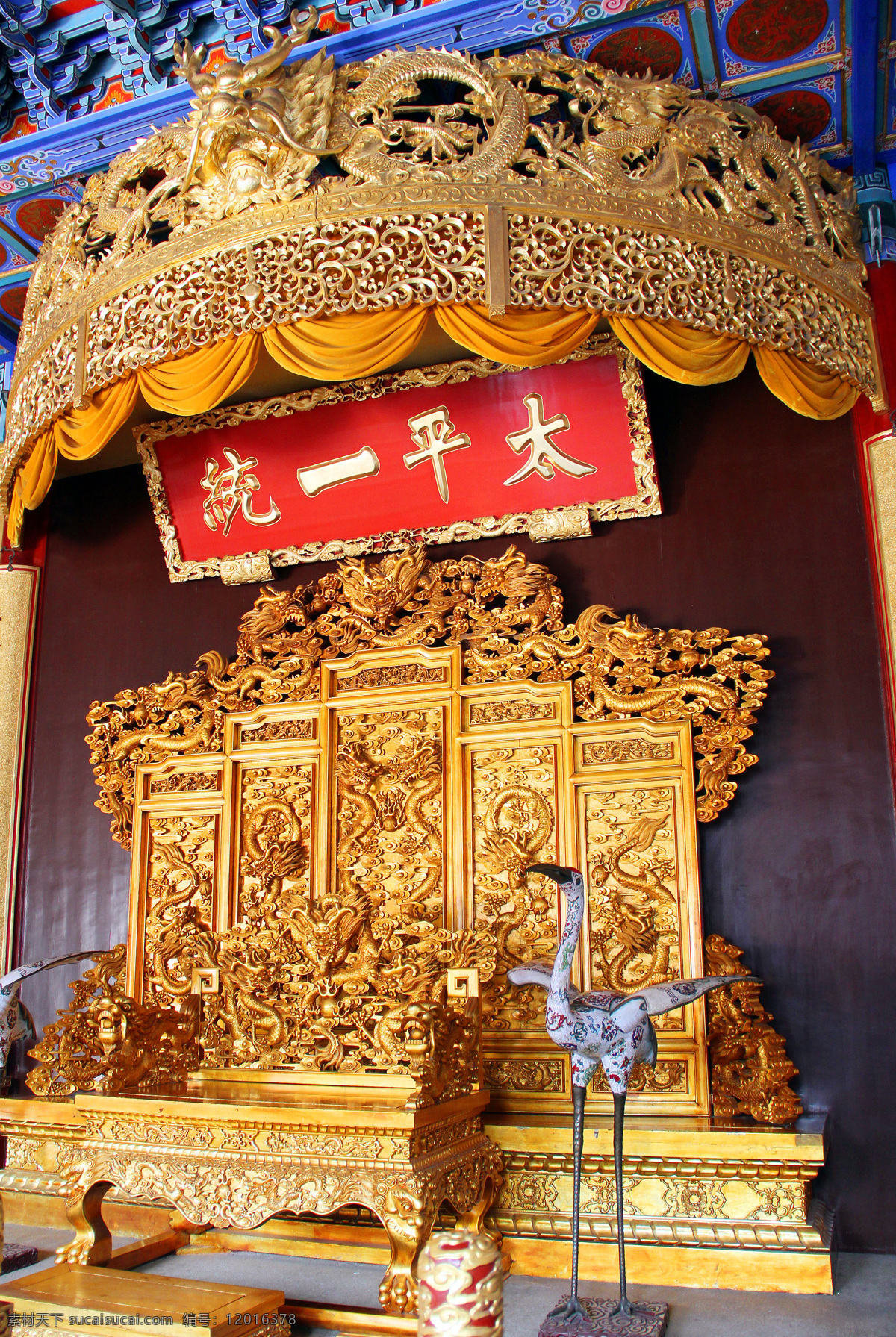 龙椅宝座 龙椅 宝座 历史 遗迹 太平天国 起义 领袖 金色 文物 象征 南京南京 旅游摄影 国内旅游