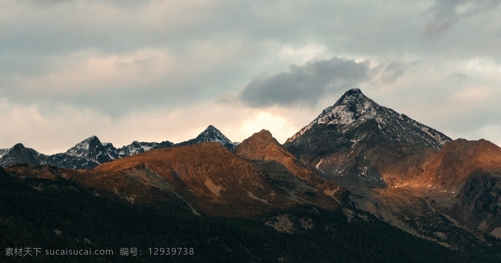 山脉图片 山脉 雪山 山林 湖水 天空 云雾 远山 山色 云朵 景色 美景 风景 自然景观 自然风景