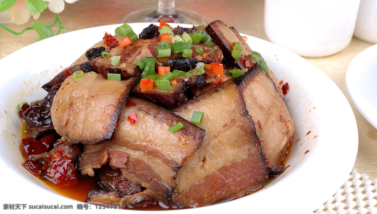 腊味三蒸 腊味合蒸 腊味 腊肉 蒸菜 腊鸡 腊鱼 湘菜 中华美食 传统美食 餐饮美食