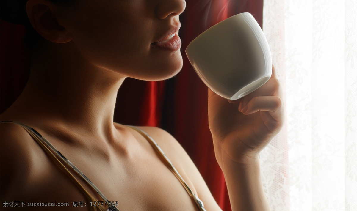 喝咖啡的美女 唯美 女性 女人 女孩 女生 女士 美女 性感 成熟女性 喝咖啡 人物图库 女性女人