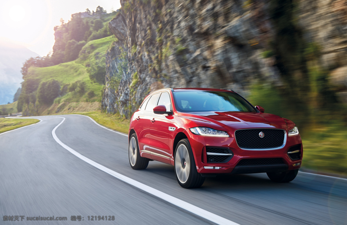 捷豹 jaguar f pace r sport 豪车 豪华 suv 公路 驰骋 动态 速度 山路 峡谷 高山 山地i 森林 现代科技 交通工具