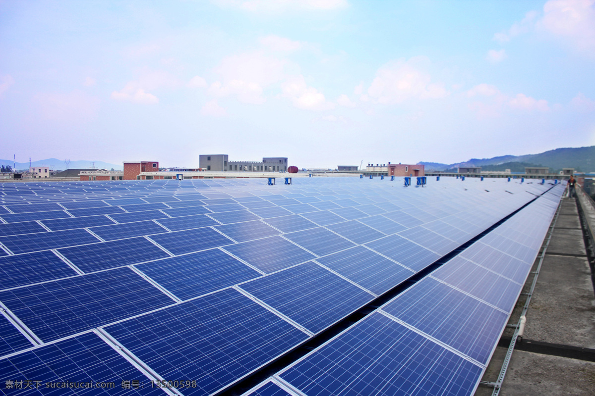 太阳能 屋顶电站 桑尼能源 新能源 光伏板 现代科技 工业生产