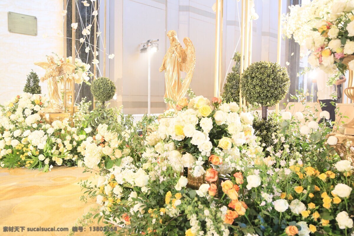 鲜花 晚餐 晚宴 婚礼 婚礼秀 结婚 纪念日 长桌宴 餐盘 用餐 香槟色 玫瑰 婚庆 庆典 摆台 场景 节日 文化艺术 节日庆祝