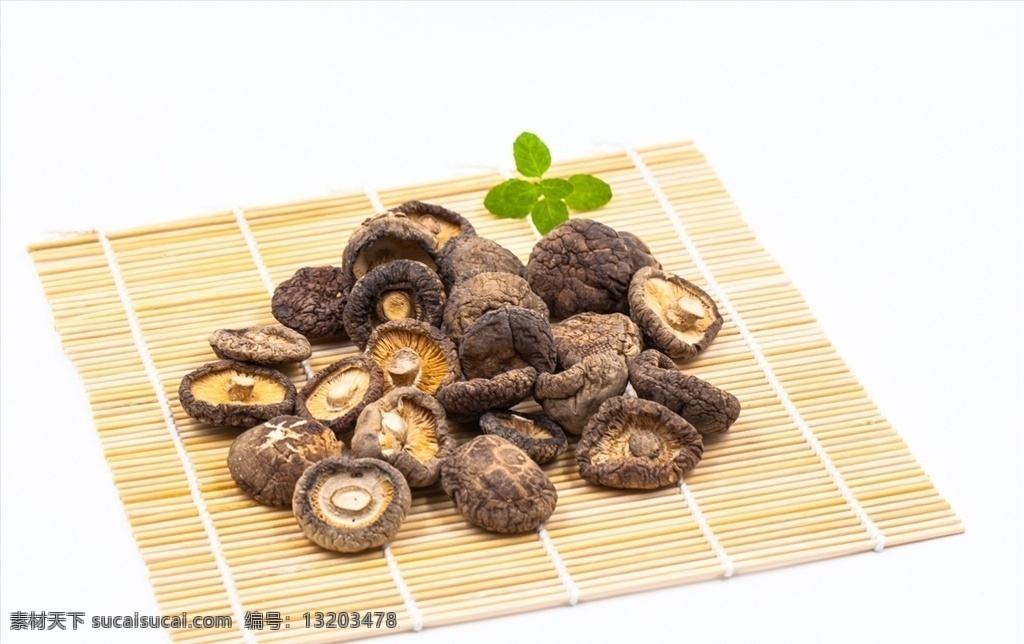 香菇干 干香菇 香菇 花蕈 香信 椎茸 冬菰 厚菇 花菇 食物 食材 餐饮美食 食物原料 食物原料01