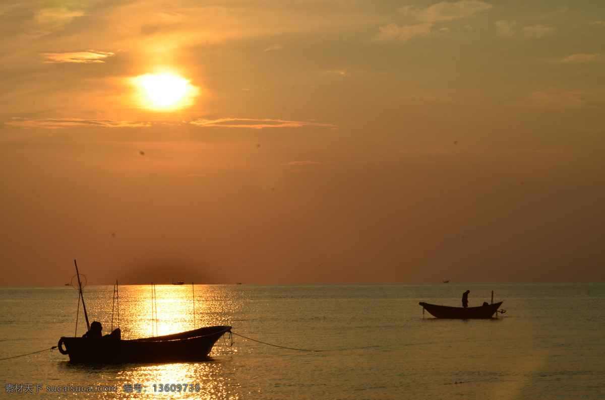 涠洲岛风光 夕阳 落日 海边 晚霞 渔船 旅游摄影 国内旅游