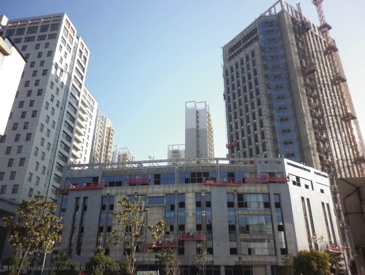 高楼 施工 吊车 工地 工业生产 建设 建筑 高楼施工 现代科技 矢量图 建筑家居
