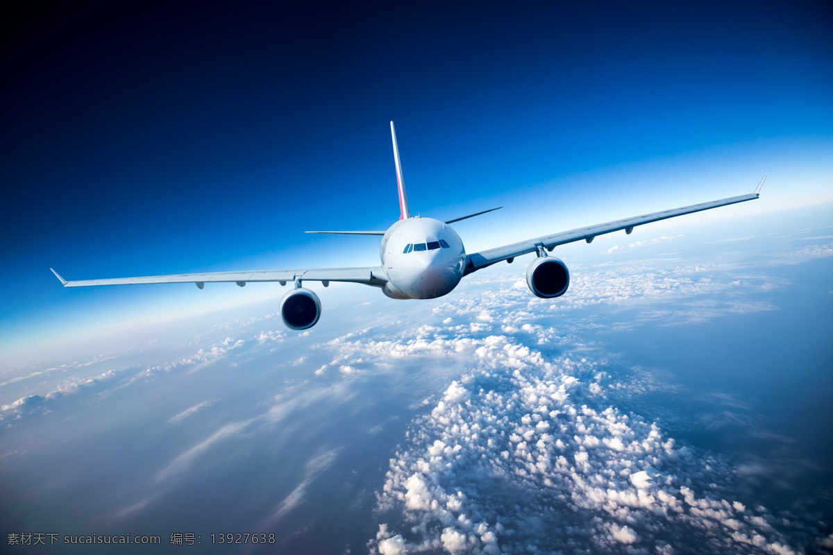 蓝天 中 飞机 高清 白云 云海 客机 交通运输 交通工具 飞机图片 现代科技