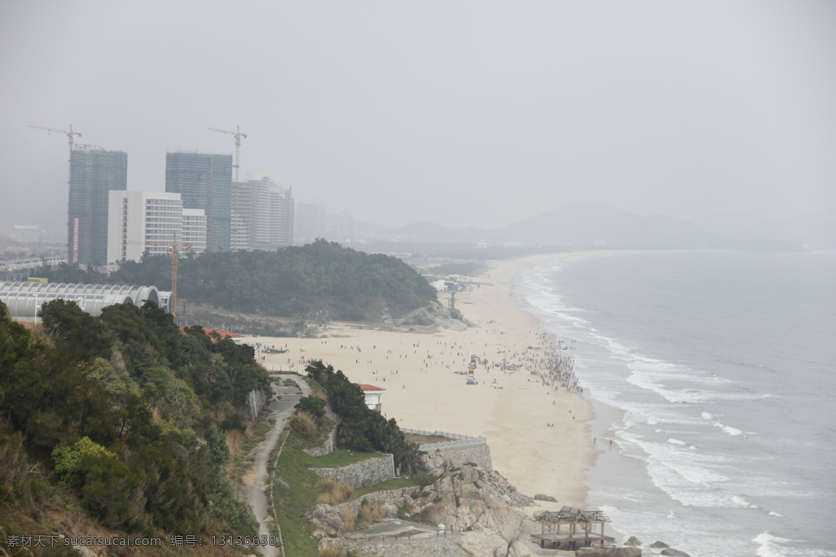 大海 国内旅游 海 海岸 海水 海滩 建筑 浪花 中国 海陵 岛 中国海陵岛 南海一号 山 森林 楼房 银滩 沙滩 旅游摄影 psd源文件