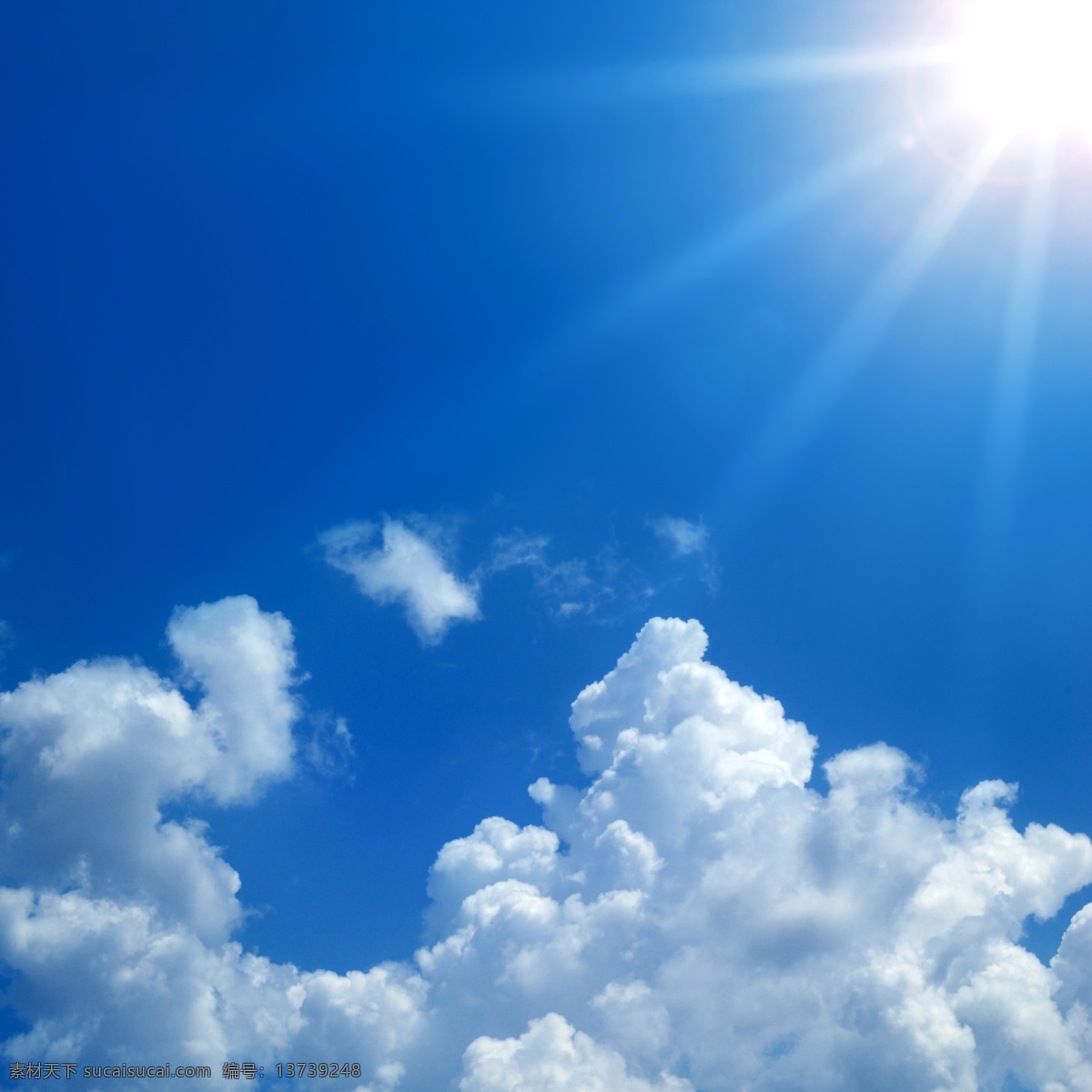 烈日 下 天空 蓝天图片 白云 蓝天 阳光 耀眼的太阳 阳光光束 天气晴朗图 天空图片 风景图片