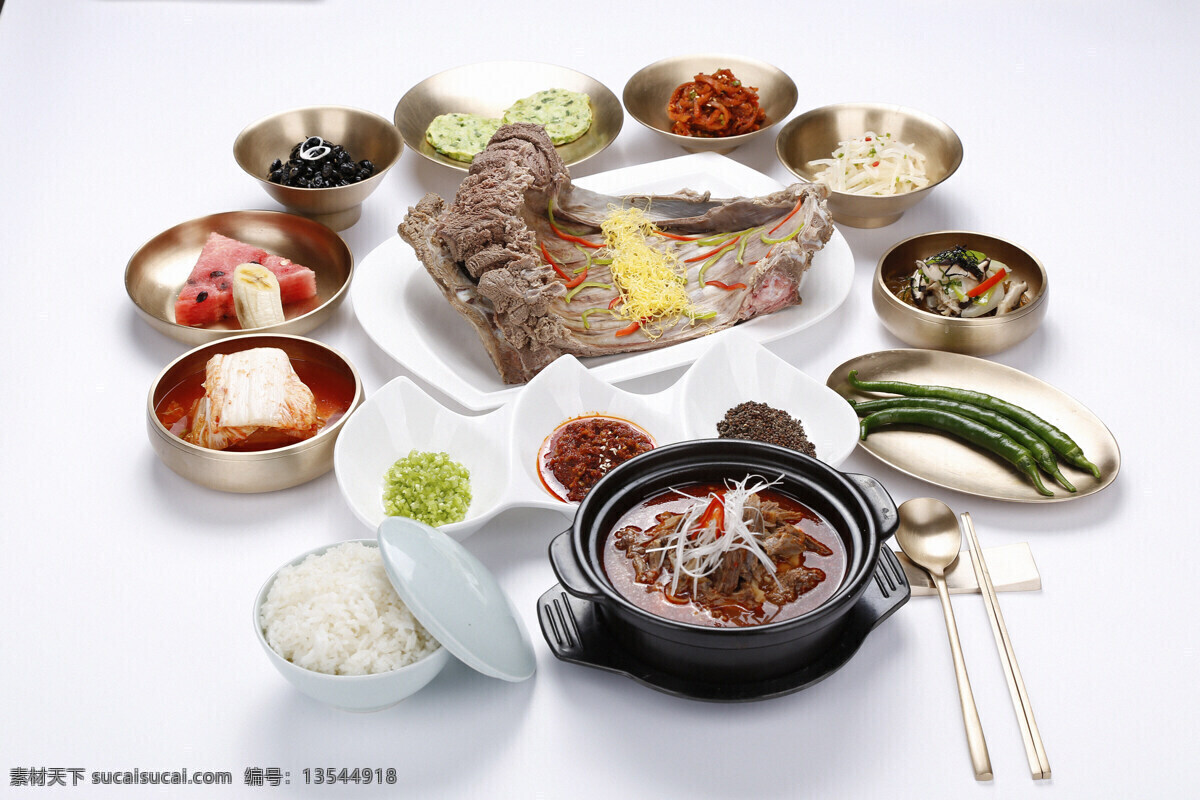 韩国料理 韩国 料理 狗肉 泡菜 铜碗 石锅 传统美食 餐饮美食