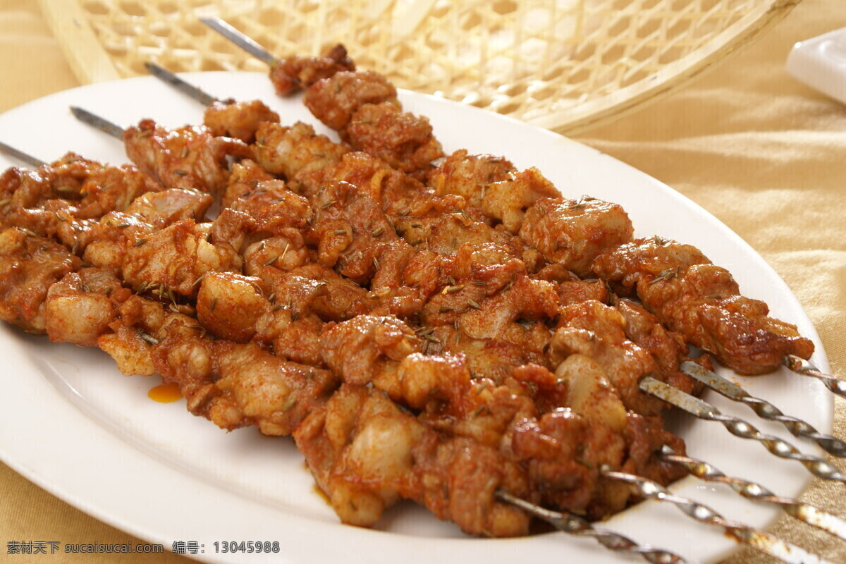 羊肉串 新疆羊肉串 羊肉大串 烤肉串 大串 肉串 大排档 烧烤 餐饮美食 传统美食