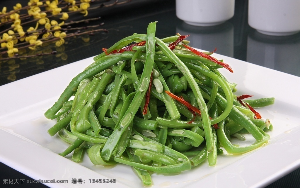 手撕豇豆 豇豆 长豇豆 长豆角 手撕豆角 手撕长豇豆 手撕长豆角 菜品图 餐饮美食 传统美食