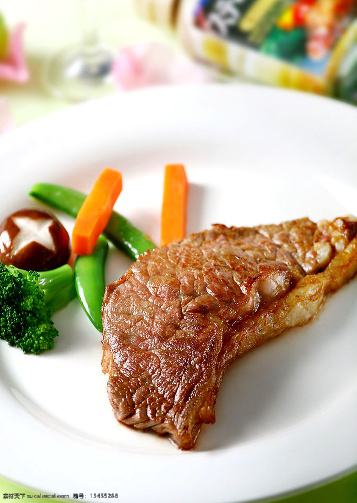香煎牛仔骨 黑椒牛排饭 黑椒牛肉饭 黑椒牛仔骨 蜜汁牛排 碳烧牛排 黑椒牛扒饭 黑椒牛柳饭 菲力牛排 西冷牛扒 牛扒 牛肉 菜品图 餐饮美食 传统美食