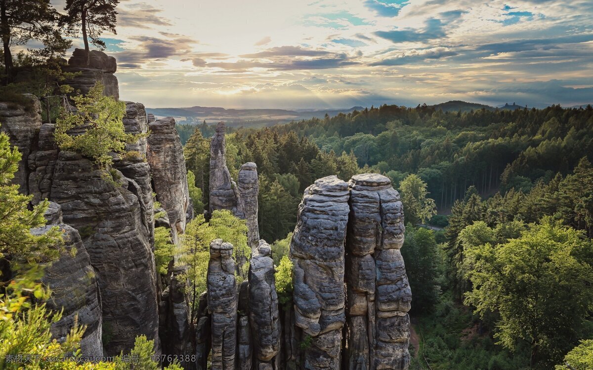 高山 岩石 悬崖 森林 大地 大自然 绿色 环保 高清图片 自然景观 自然风景