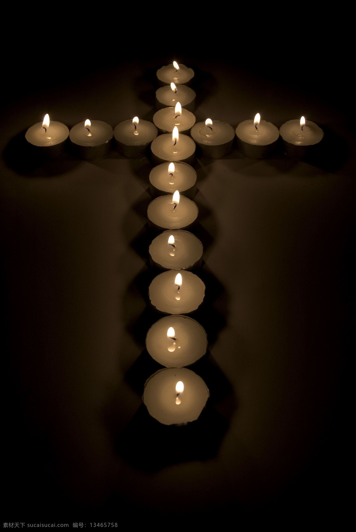 全球 首席 大百科 红烛 蜡烛 祈祷 烛光 祈望 烛光摇曳