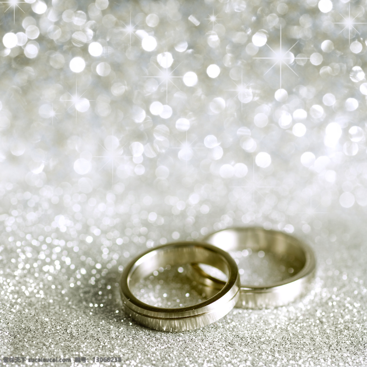 精美戒指 金色 戒指 手环 指环 首饰 戒指海报 钻石对戒 女戒 结婚女戒 珠宝 珠宝饰品 生活百科 生活素材