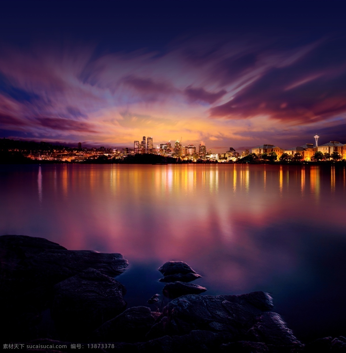 ps 分层 城市 夜景 景观 远景 风景 礁石 河岸 水 湖 湖水 黑 黑色 黑暗 晚上 夜晚 黑夜 紫色 紫 暗紫色 楼房 安详 天空 大气 ps分层素材 源文件 3星半 背景素材