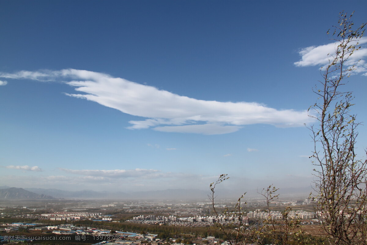 晴空 抹 云 天空白云 天空背景 天空彩虹 天空草地 天空底图 天空海 天空素材 天空图片站 天空云彩 风景 生活 旅游餐饮
