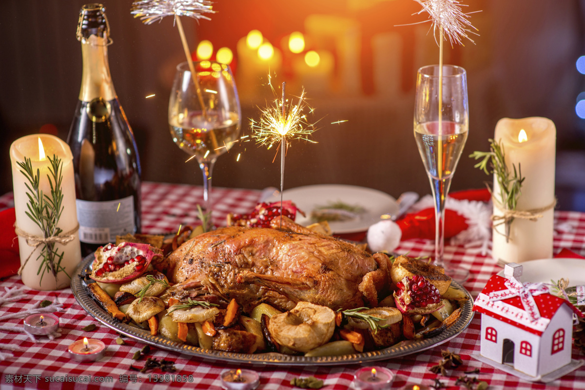 桌子 上 美味 食物 圣诞节美食 圣诞节背景 圣诞节素材 节日庆典 餐厅美食 生活百科