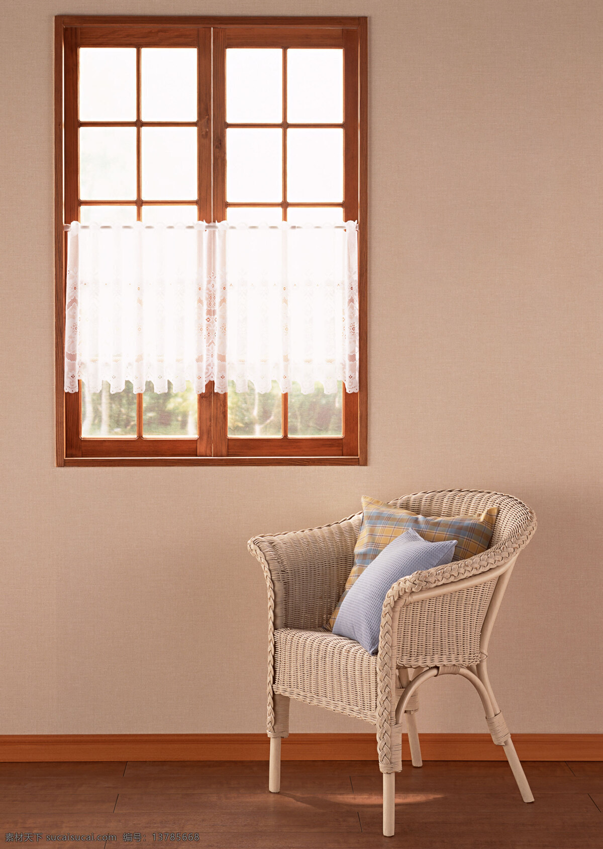 木窗 室内 木窗户 藤椅 靠垫 建筑园林 室内摄影 摄影图库