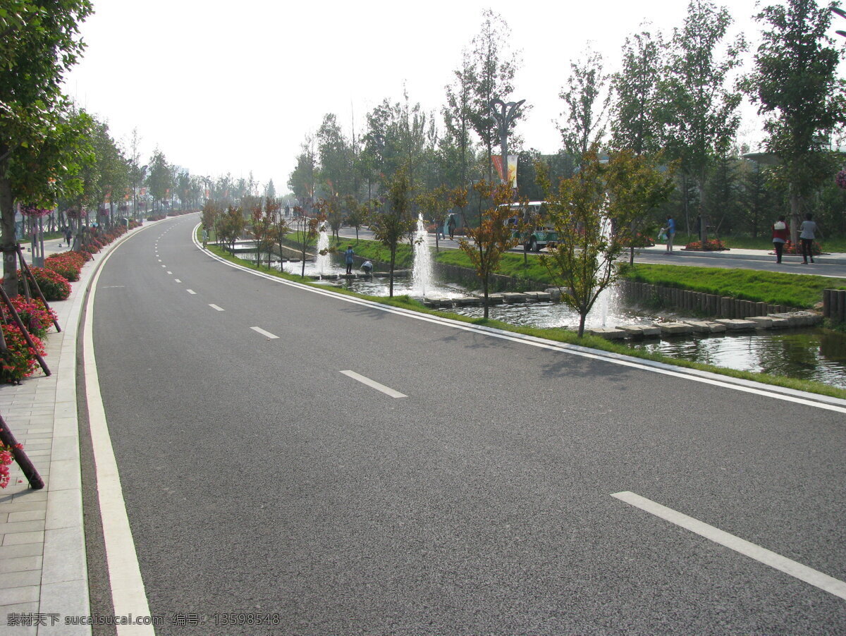 青岛 世界园艺博览会 世界 园艺 博览会 小溪 小河 流水 道路 树木 旅游摄影 自然风景