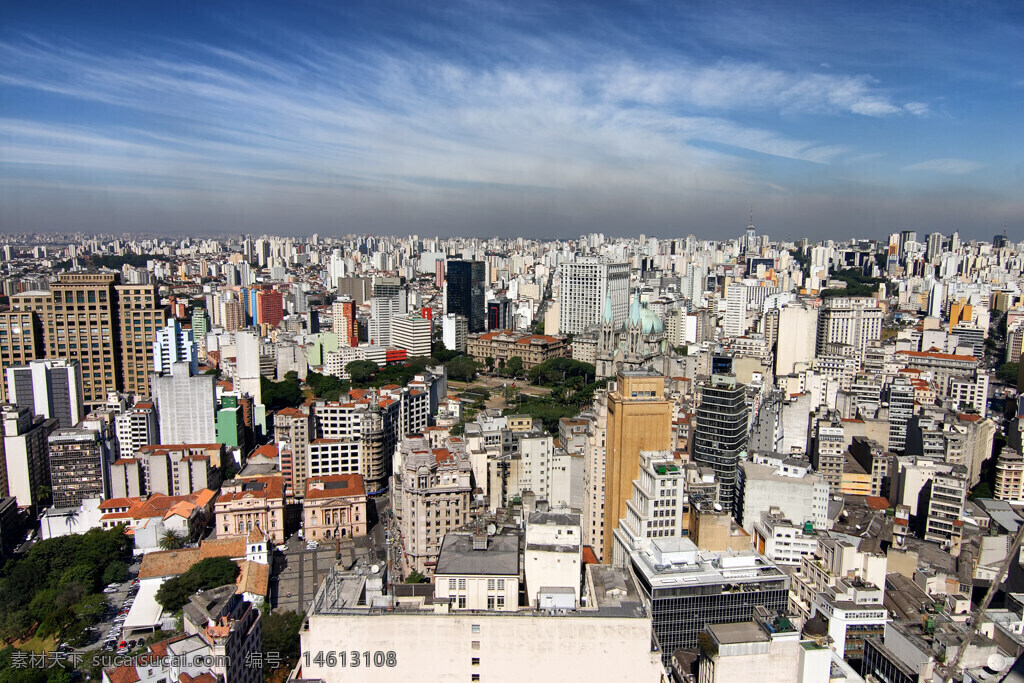 城市建筑 高楼大厦 低矮建筑 城市景观 建筑群 摩天大楼 城市天际线 密集建筑 现代建筑 都市风光 城市繁华 建筑密度