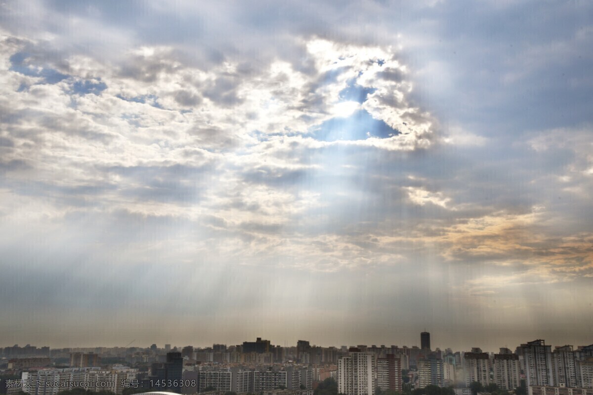 蓝天白云图片 蓝天白云 马路 城市 车辆 建筑 绿化 自然 塔 路灯 栏杆 优雅 云彩 彩云 风景 天空 火烧云 黄昏 夕阳 蓝天 桌面 背景 晴朗 晚霞满天 好心情 白云 四季 春天 夏天 秋天 秋高气爽 蓝 户外 大自然 景观 云朵 晴天 自然景观 自然风景