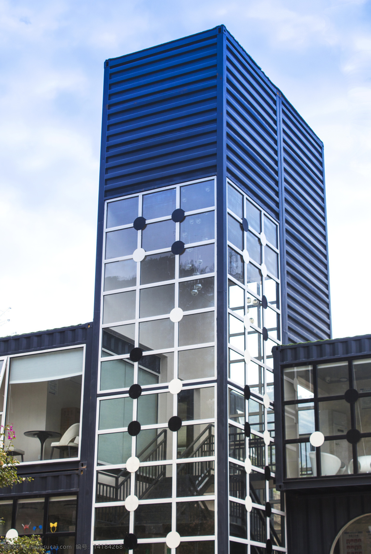 城市 建筑 商用 图 玻璃透明建筑 高楼 楼层 楼 照片